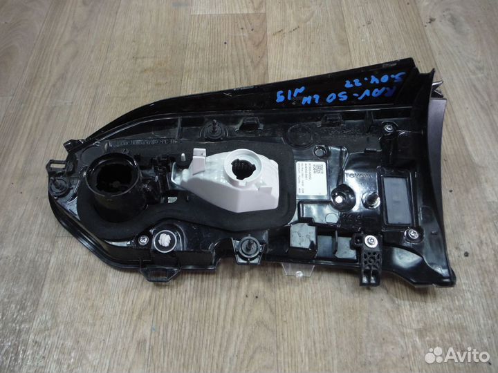 Фонарь левый внутренний №19 Toyota RAV4 50 2020