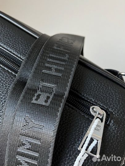 Сумка tommy hilfiger новая