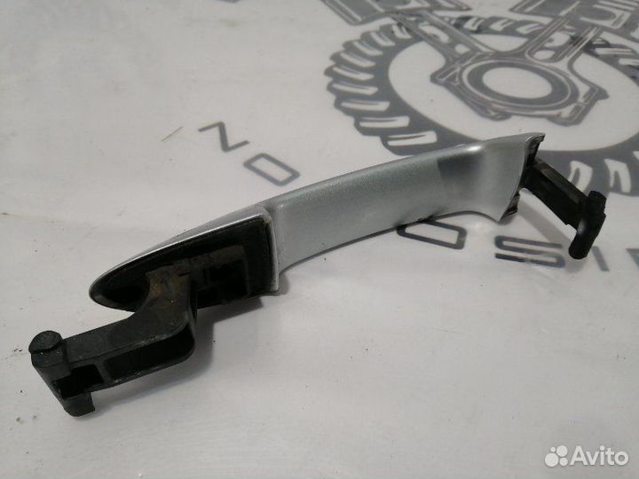 Ручка двери наружная правая Volkswagen Passat B6