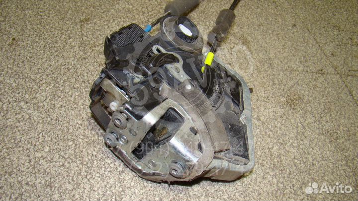 Замок двери задней правой Lexus RX 300/330/350/40