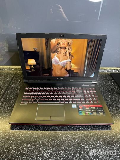 Игровой ноутбук msi i7-7700hq/gtx1060/16g/ssd512