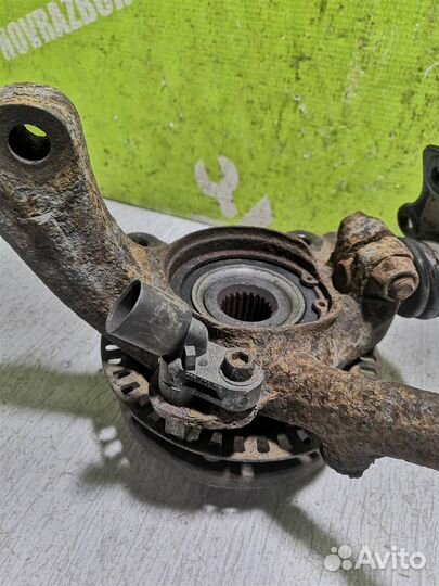 Кулак поворотный передний левый Фольксваген Голь