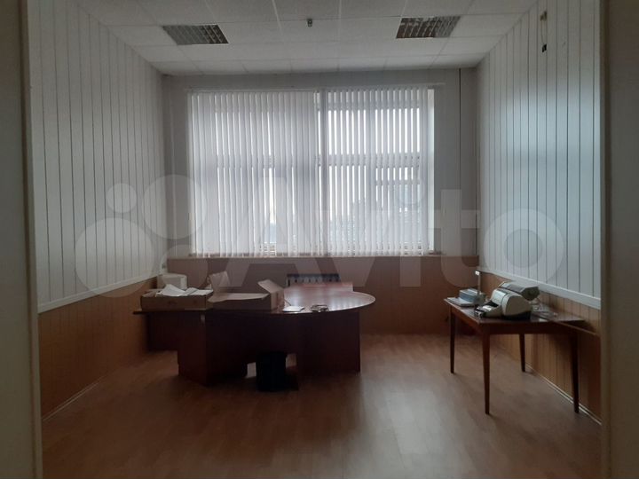 Офис, 1700 м²