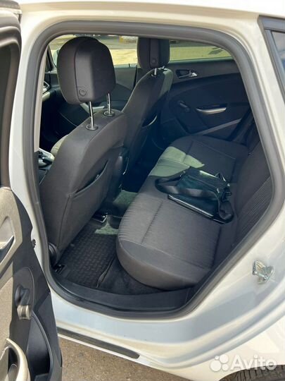 Opel Astra 1.6 МТ, 2011, 198 000 км