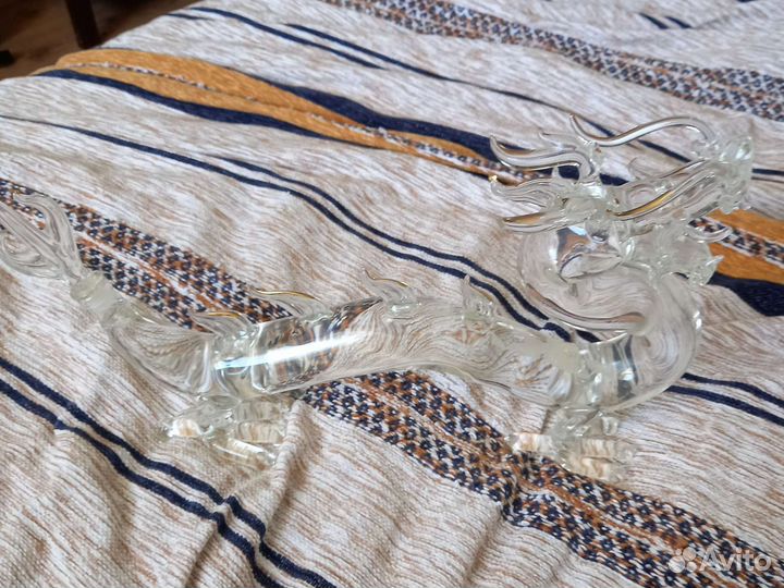 Стеклянный дракон