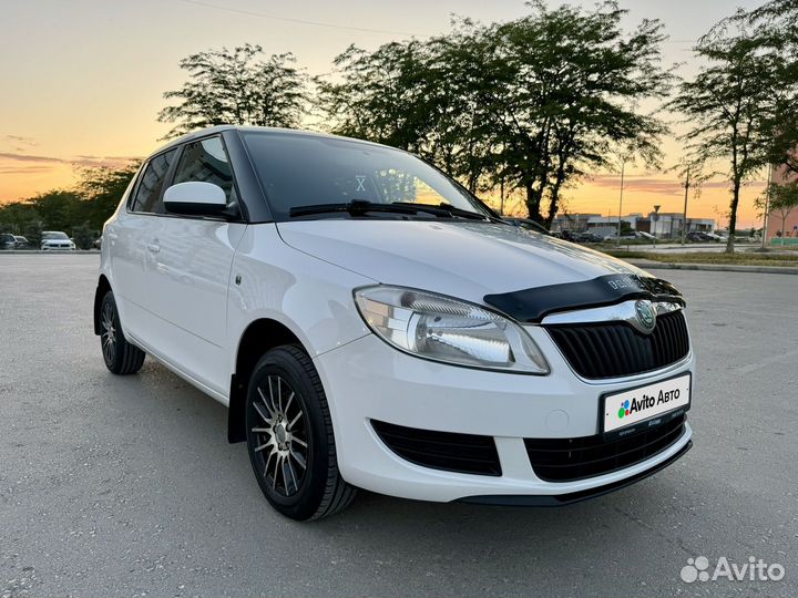 Skoda Fabia 1.6 AT, 2011, 140 000 км