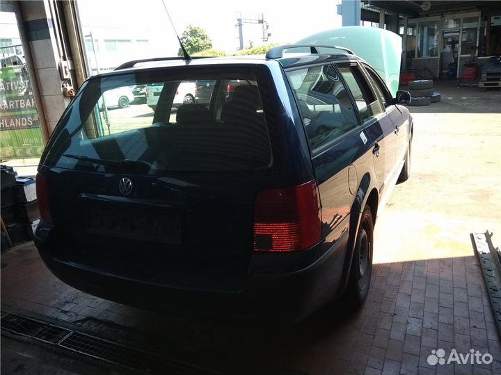 Разбор на запчасти Volkswagen Passat 5