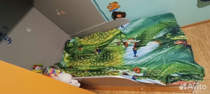 Двухъярусная кровать