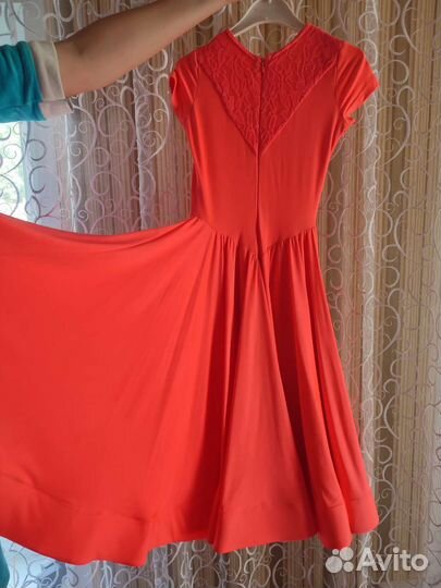 Платье для бальных танцев