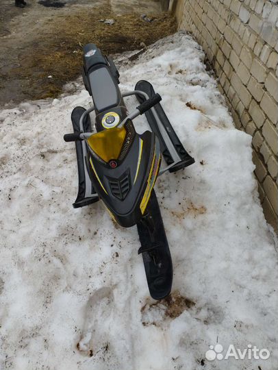 Детский снегокат