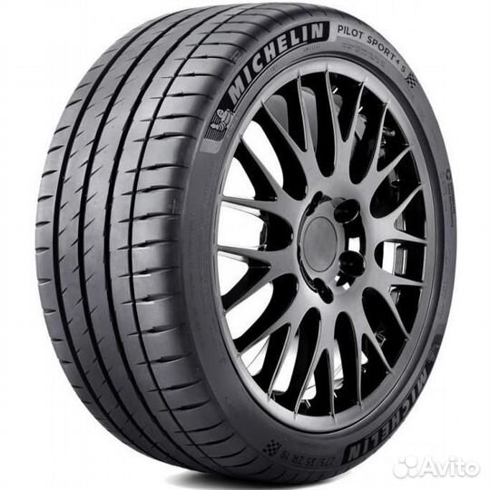 Michelin Pilot Sport 4 S 285/30 R22 101