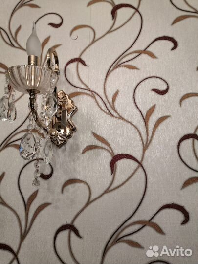 Комплект люстра и бра