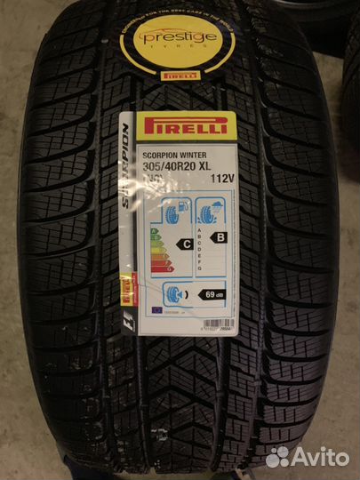 Pirelli Scorpion Winter 275/45 R20 и 305/40 R20 102V
