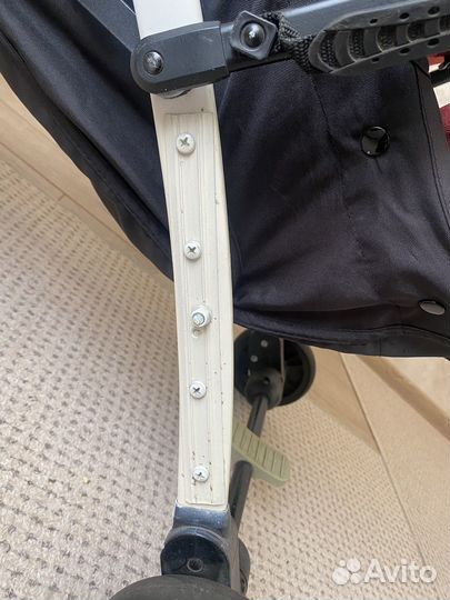 Коляска прогулочная yoya plus 2