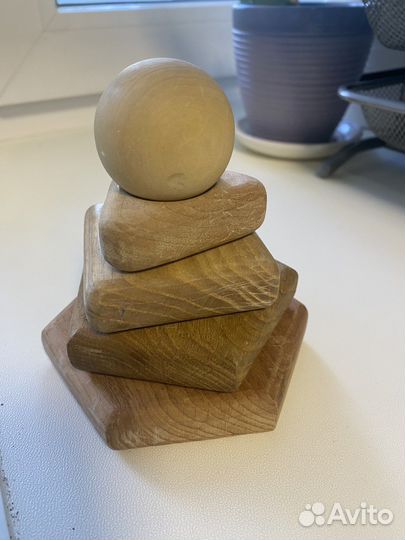 Пирамидка Монтессори