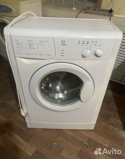 Стиральная машина indesit