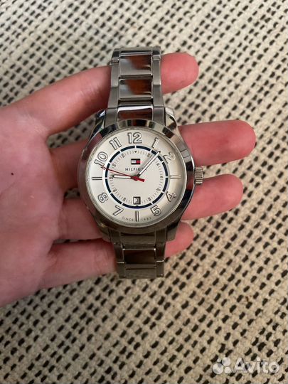 Наручные часы Tommy Hilfiger