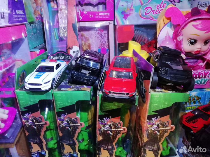 Коллекционные модели машин металл