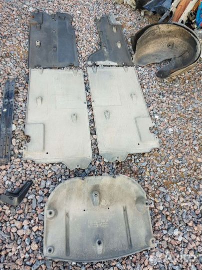 Пыльник защита днища Genesis G80 2017