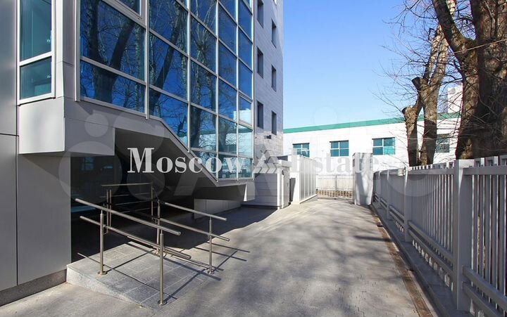 Целиком Здание Б+ 3825 м² с подземной парковкой