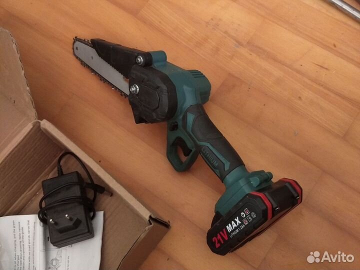 Аккумуляторная пила