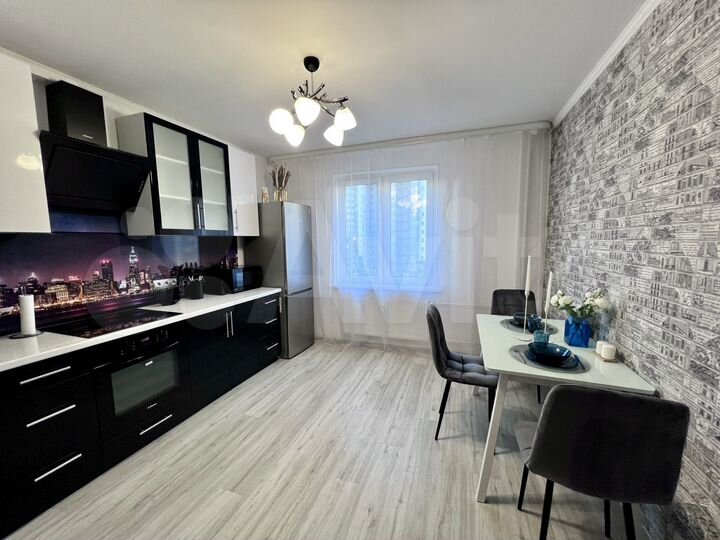 2-к. квартира, 51 м², 5/15 эт.