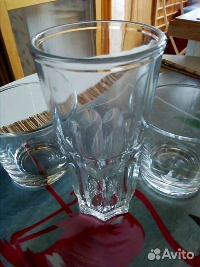 Стаканы кружки бокалы вазы стеклянные