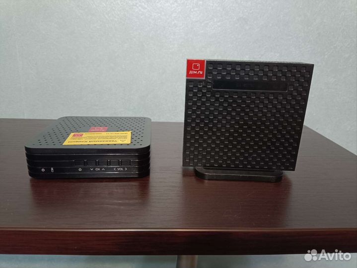 Роутер и приставка для Дом.ру