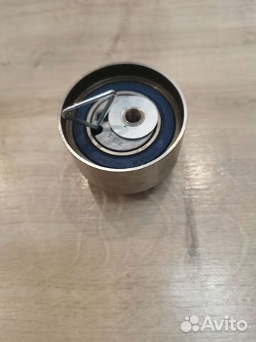 Ролик натяжной ремня грм на chrysler