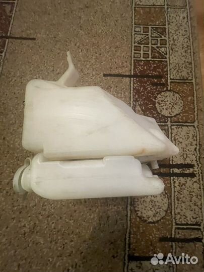 Бачок омывателя w210