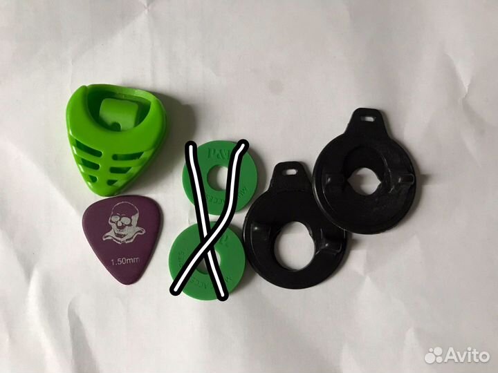 Кейс для медиаторов, фиксатор ремня