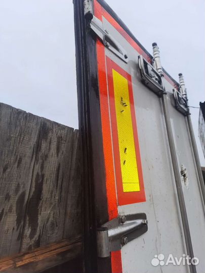 Дверь на полуприцеп 