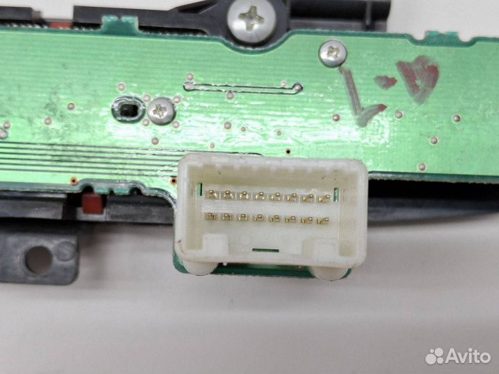 Кнопка аварийной сигнализации Mitsubishi Lancer 1