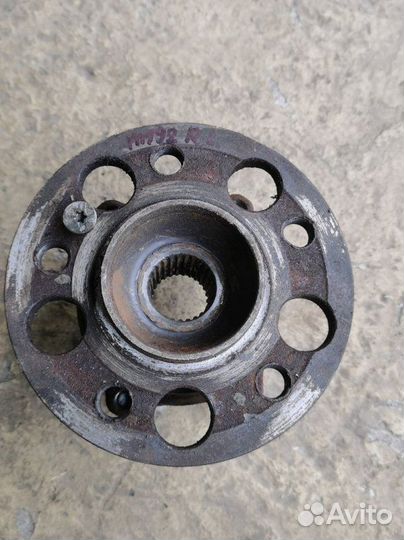 Ступица задняя Mercedes-Benz C-Class W204 C180 CGI