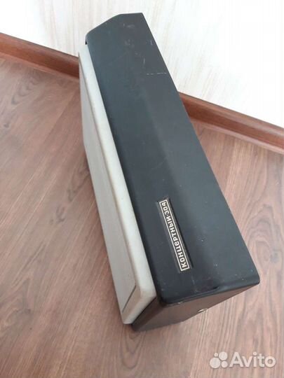 Колонка проигрывателя концертный 304