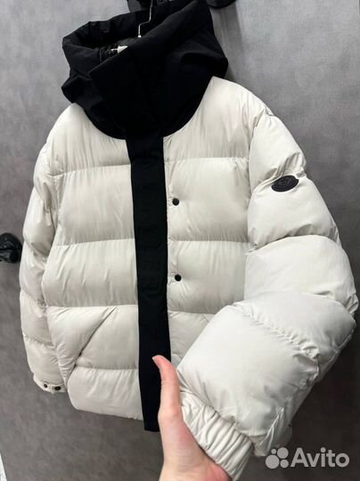 Теплая куртка Moncler