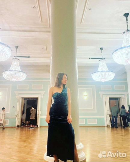 Вечернее платье