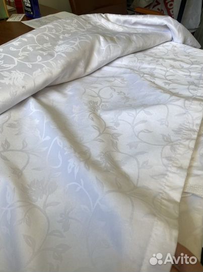 Скатерти банкетные и чехлы на стулья