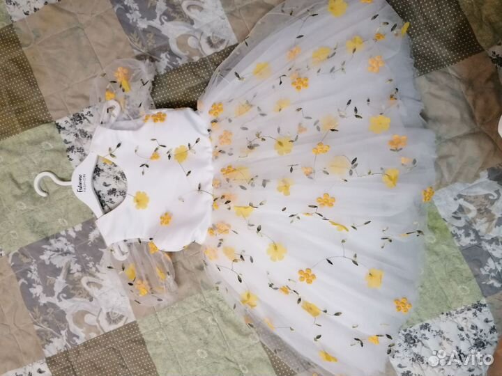 Продам вещи на девочку рост от104-116