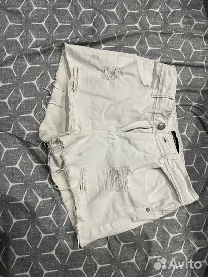 Джинсовые шорты на девочку