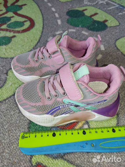 Кроссовки для девочки 26