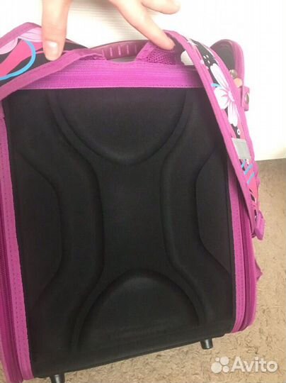 Школьный рюкзак с ортопедической спинкой