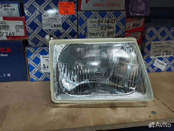 Фара правая Ford Escort