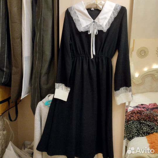 Платья Зара GJ. много