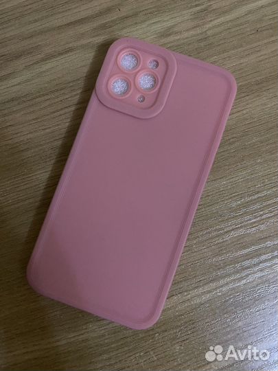 Чехлы и стекло на iPhone 11 pro
