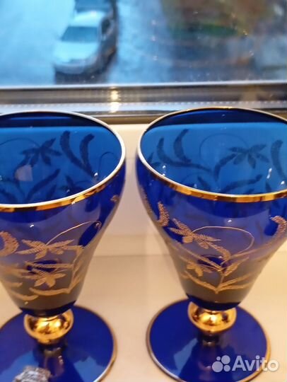 Кобальтовые бокалы