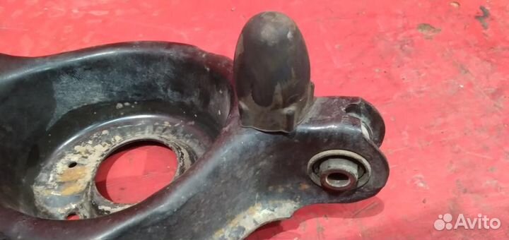 Форд фокус 3 рычаг задний нижний под пружину деф