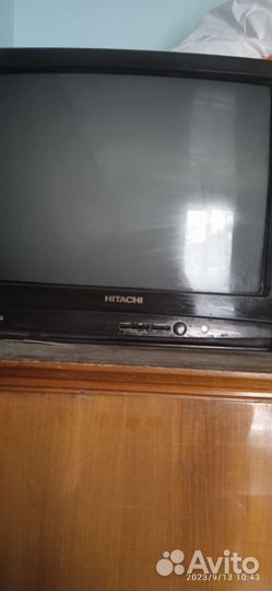 Телевизор hitachi б/у