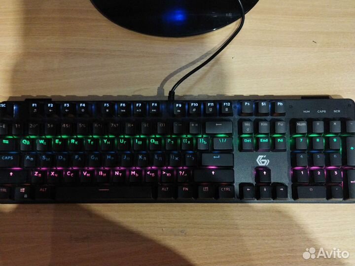 Игровая механическая клавиатура