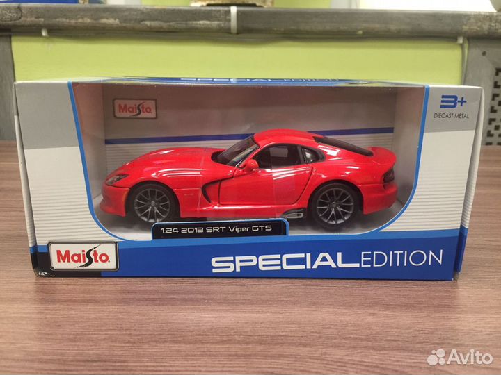 Maisto 1:24 - Dodge SRT Viper GTS 2013 - Красная